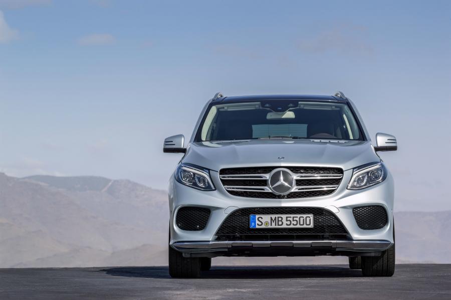  Mercedes-Benz GLE500e 4Matic AMG Line 2015 года  (фото 17 из 29)